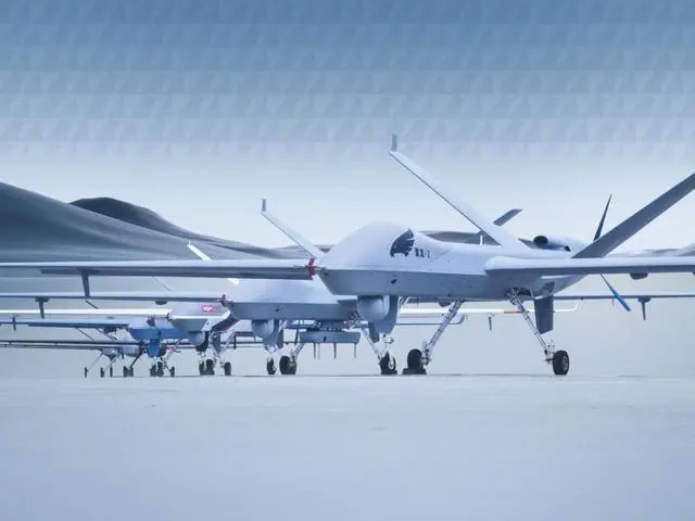 翼龙-X等20余型国产军用无人机亮相航展，，，，，无人机协同系统日益完整
